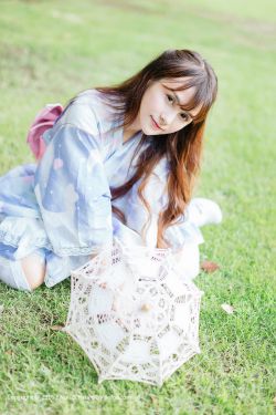 美女胸又黄又禁视频软件