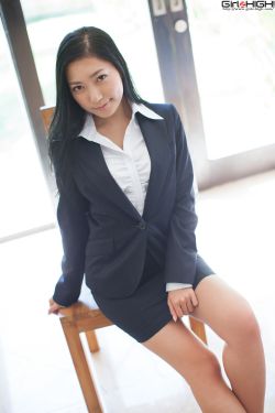 红色休假黑色婚礼